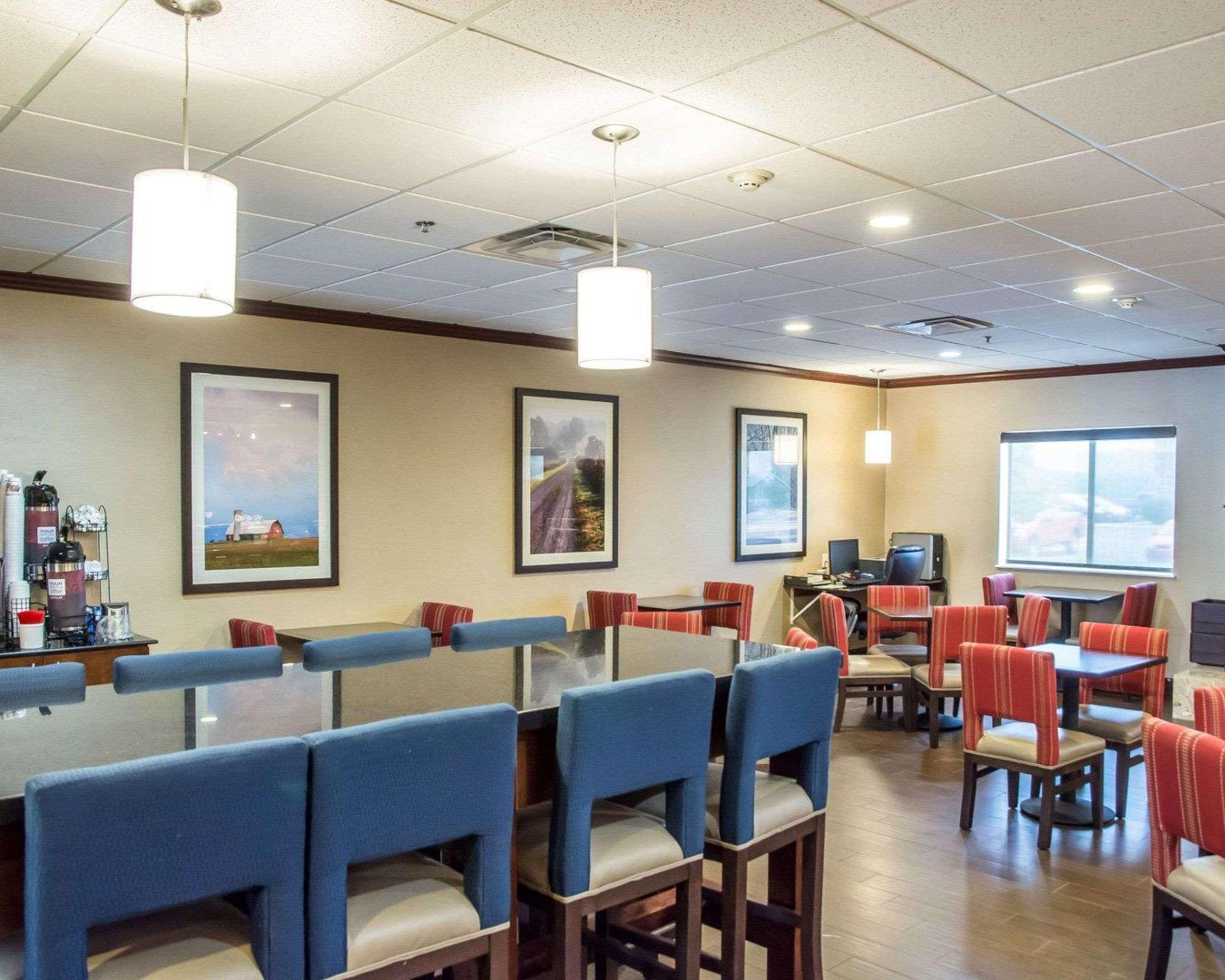 Comfort Hotel Lawrenceburg